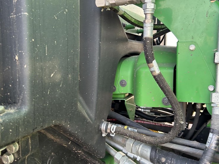 2023-john-deere-9rx-590-image-22