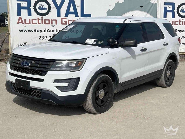 2017-ford-explorer-image-1