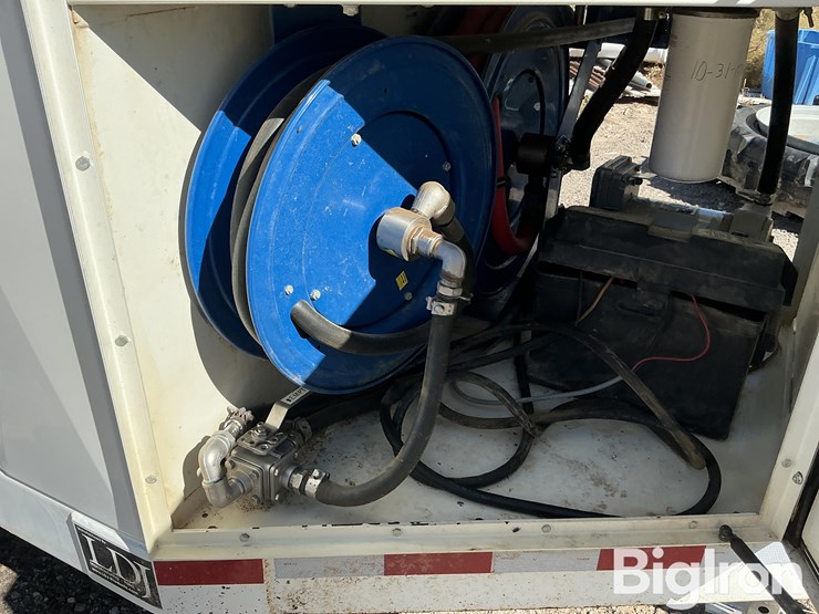 thunder-creek-t/a-fuel-trailer-image-15