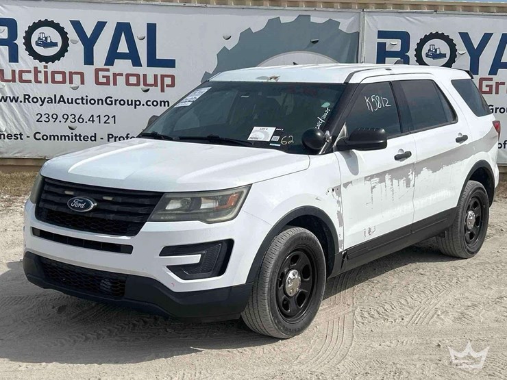 2017-ford-explorer-image-1