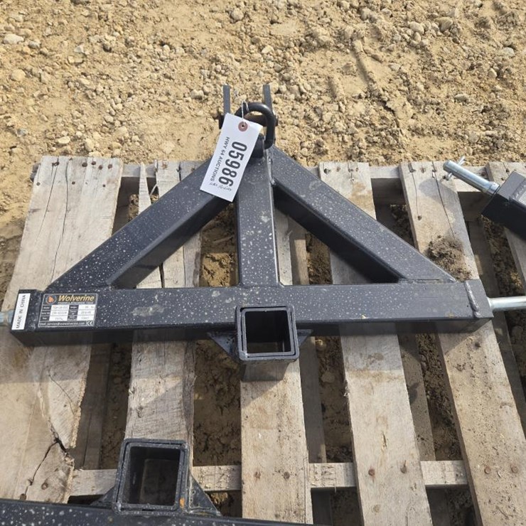 #5986 • NEW WOLVERINE QUICK HITCH W/ 2" TRAILER RECEIVER