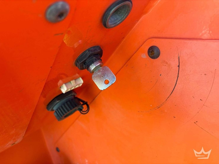 2017-sky-trak-6036-image-16