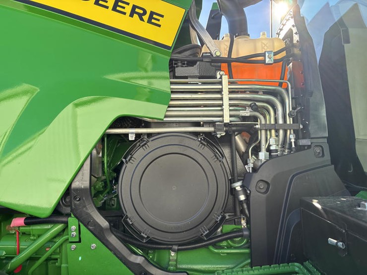 2024-john-deere-8r-410-image-44