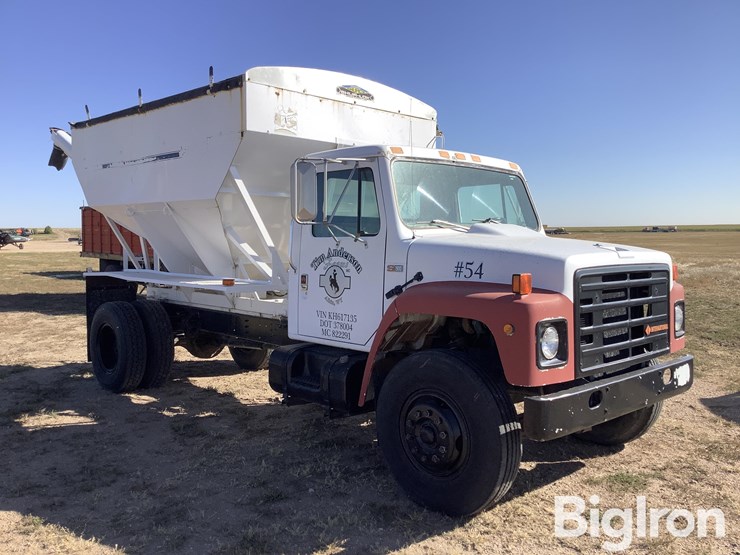 1989-international-s1954-image-3