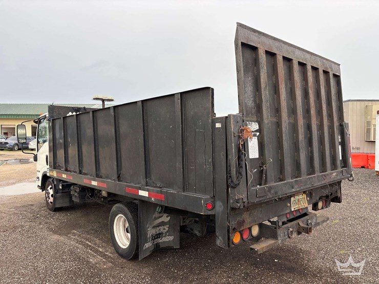 2008-isuzu-npr-image-4