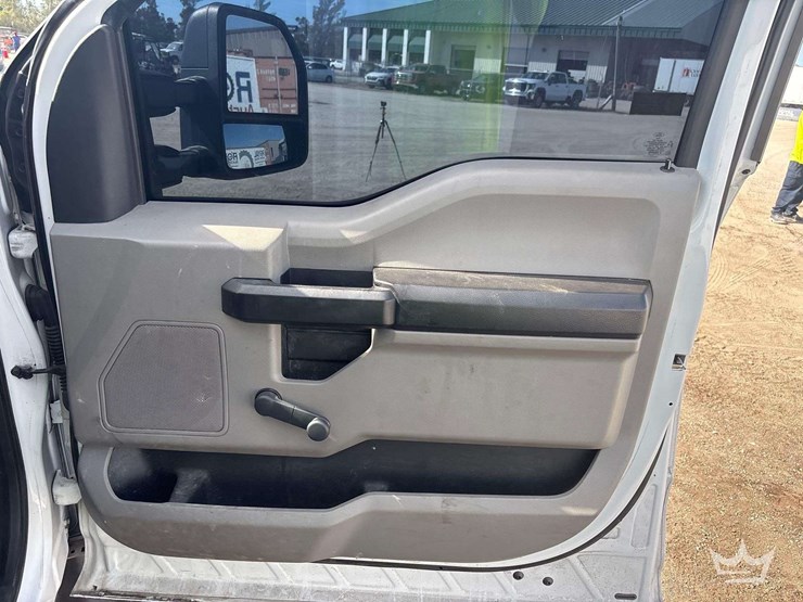 2017-ford-f450-image-28