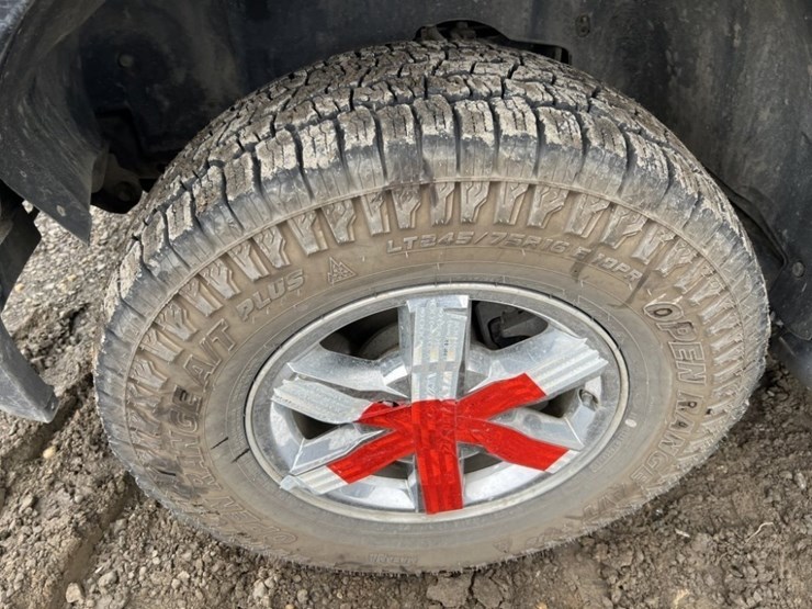 2012-chevrolet-colorado-lt-image-16