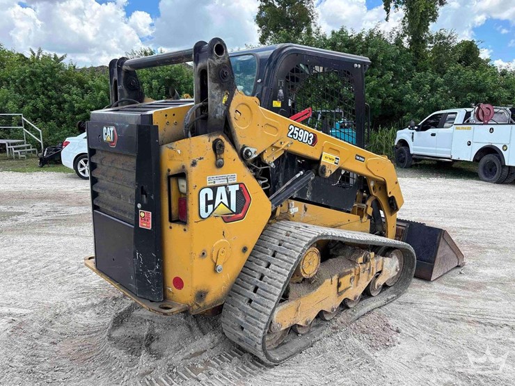 2023-caterpillar-259d3-image-3