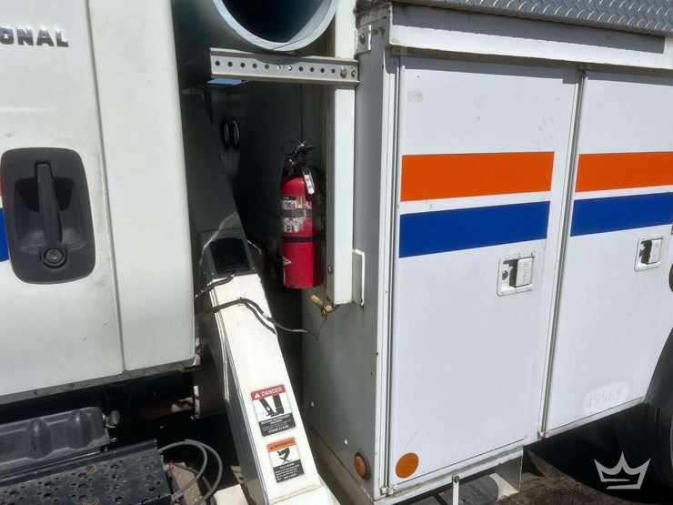 2006-international-durastar-4300-image-72