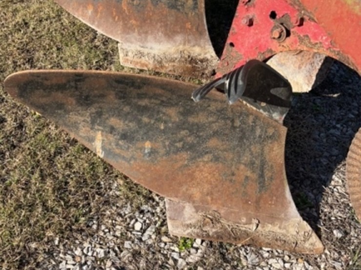 international-510-image-7