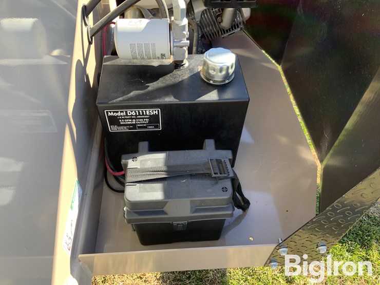 2017-j&m-lc290-two-hopper-t/a-seed-tender-image-17