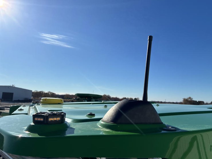 2024-john-deere-8r-410-image-70