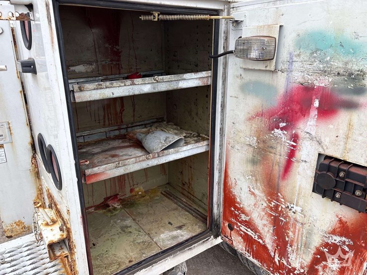 2012-ford-f550-image-30