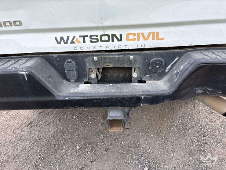 2021-chevrolet-silverado-2500hd-image-21