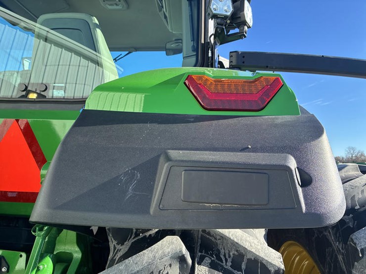 2024-john-deere-8r-410-image-25