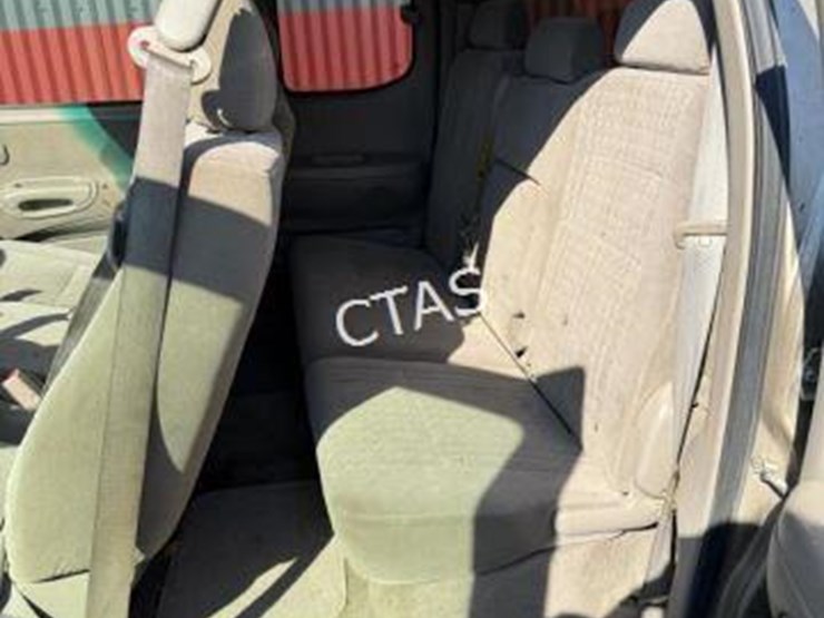 2006-toyota-tundra-image-9