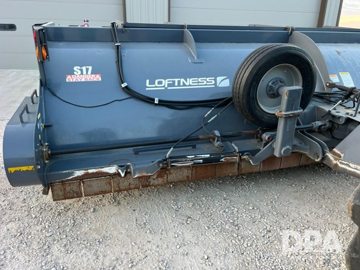 2016-loftness-240d-windrowing-crop-shredder-(lld1373)-image-2