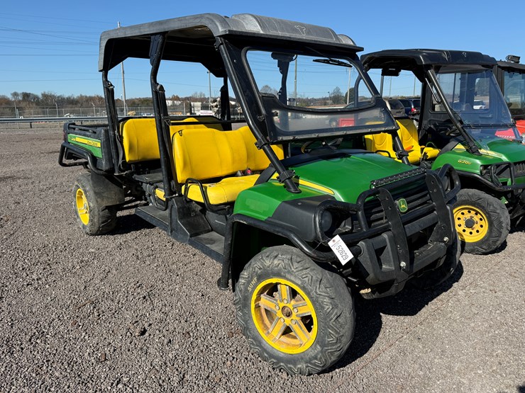 john-deere-gator-image-1