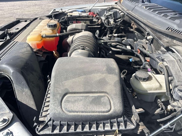 2018-ford-f150-image-16