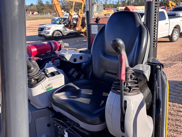 2021-deere-50g-image-8