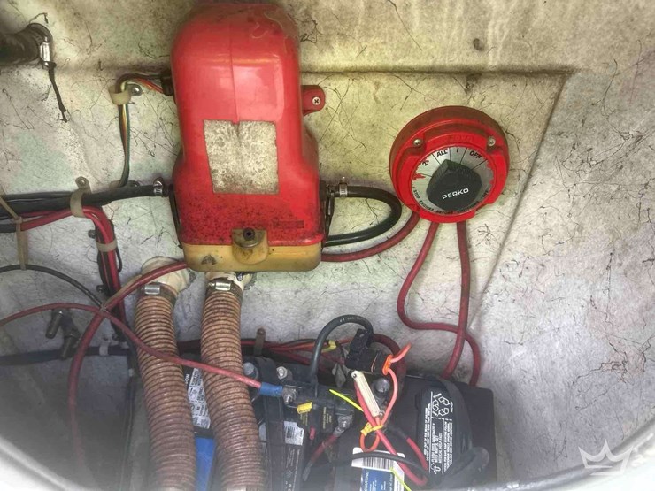 1992-byq-boat-and-trailer-image-26