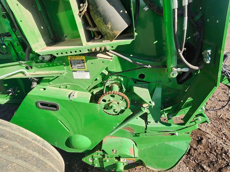 2021-john-deere-560r-image-16