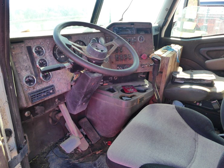 2003-international-9200i-image-14