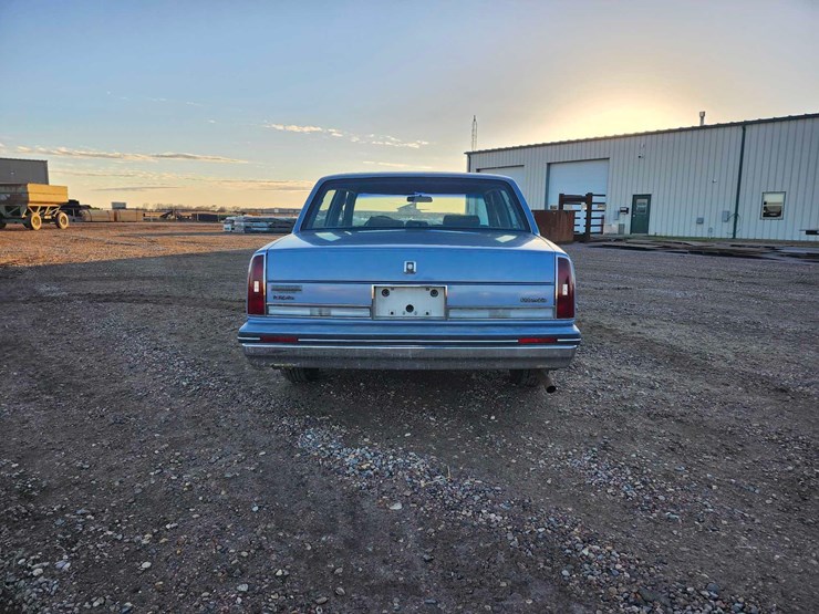 1985-oldsmobile-ninety-eight-regency-image-49