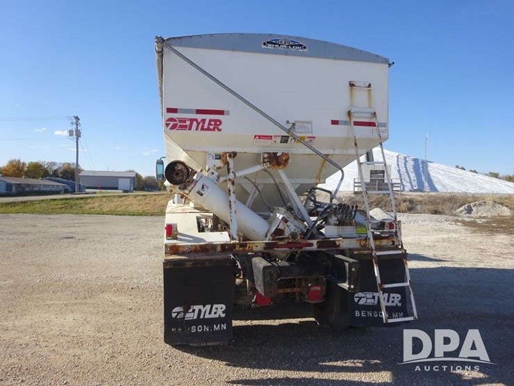 2004-mack-vision-dry-tender-truck-(pz14165,-unit-17539)-image-27