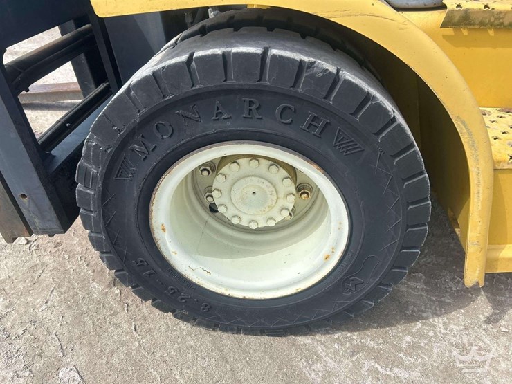 2009-yale-veracitor-135vx-12,150lbs-straight-mast-forklift-image-6