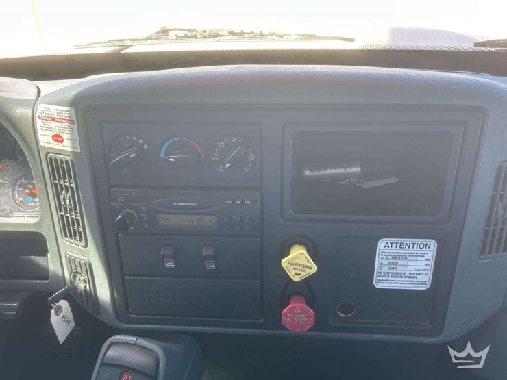 2006-international-durastar-4300-image-17