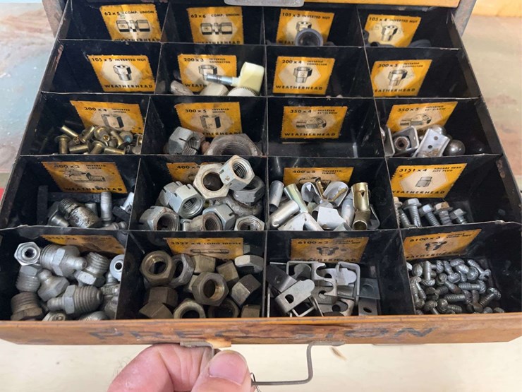 (2)-screw-cabinets-image-5