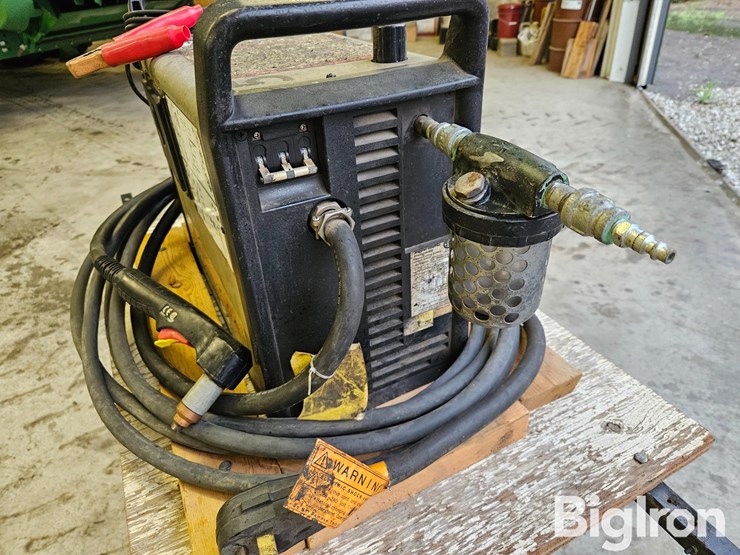 hypertherm-plasma-cutting-system-image-11