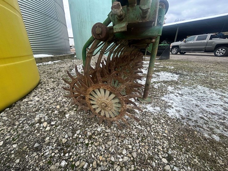 john-deere-400-image-4