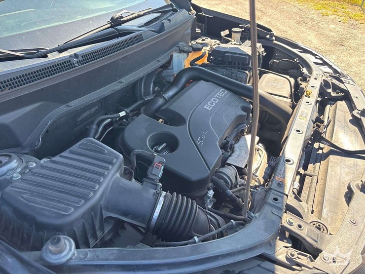 2018-chevrolet-equinox-image-8