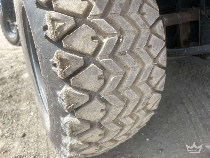 2019-kubota-rtvx1140-image-17