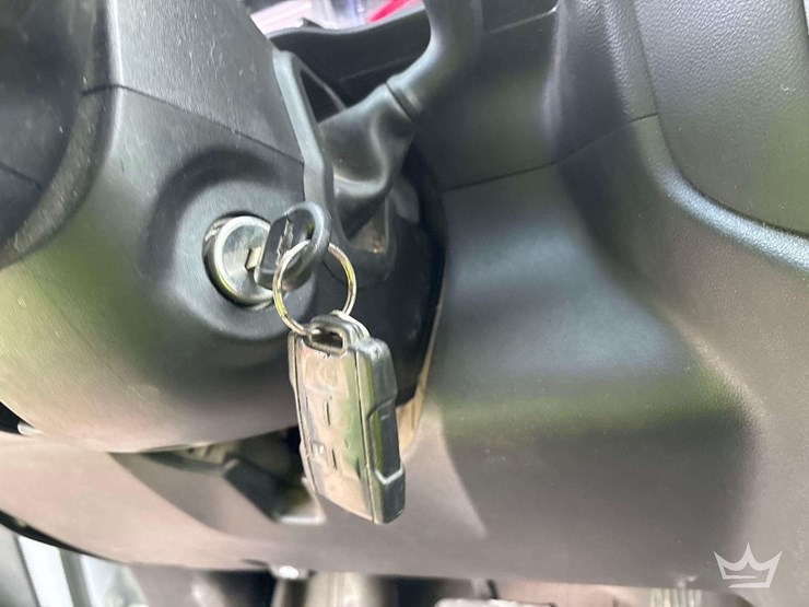 2021-chevrolet-silverado-2500hd-image-15