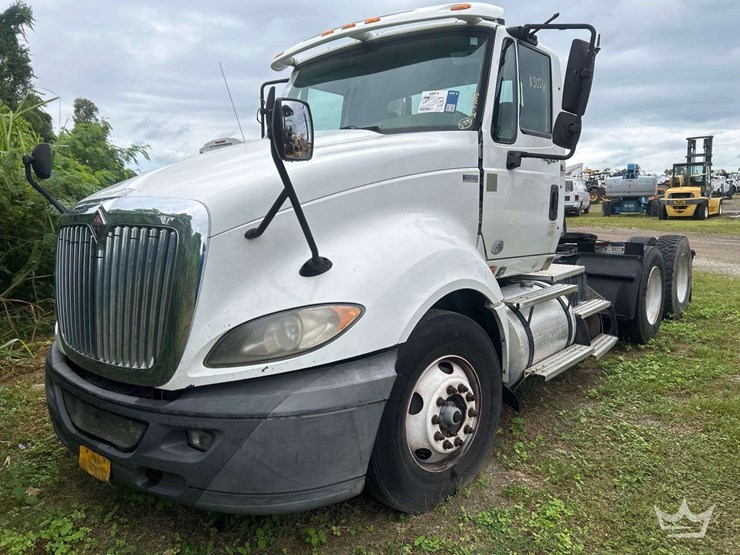 2012-international-prostar-image-28