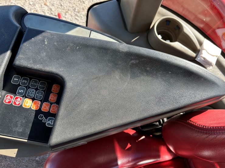 2013-case-ih-steiger-550-image-33