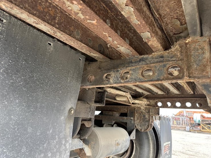 caterpillar-365-kw-image-16