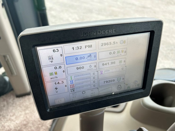 2013-john-deere-9560rt-image-38