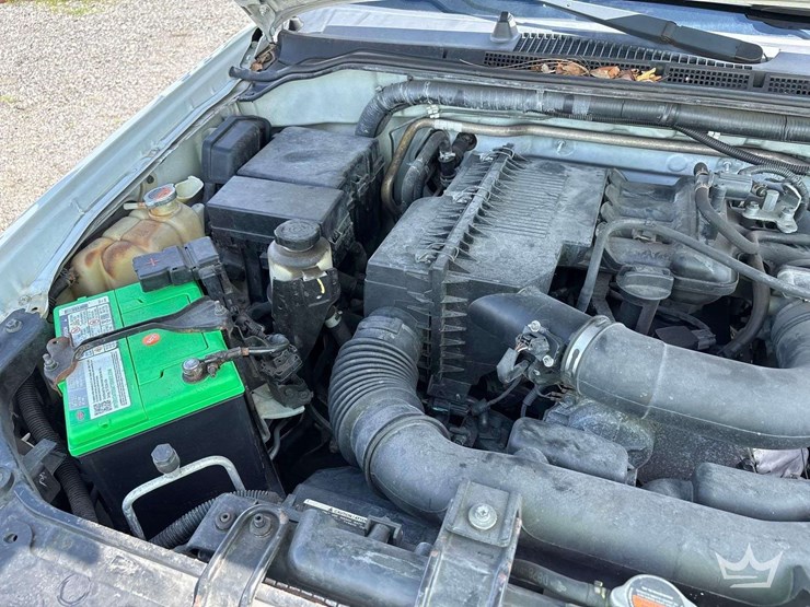 2016-nissan-frontier-image-8