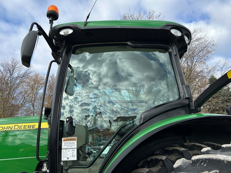 2014-john-deere-8270r-image-26