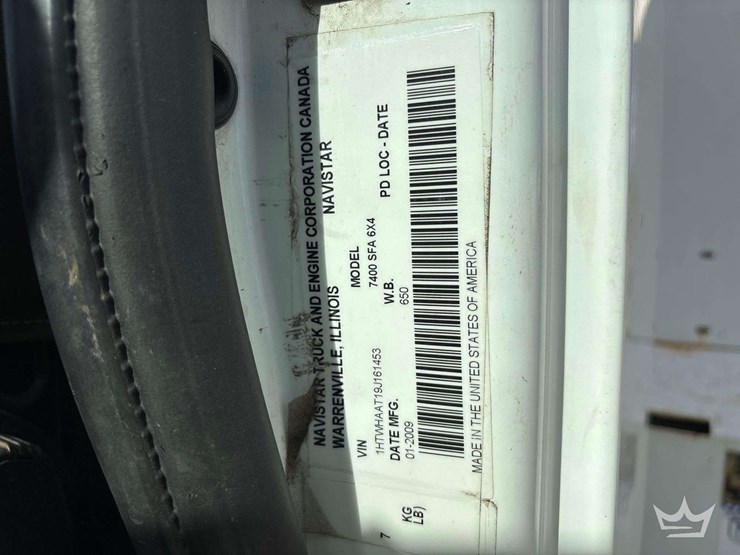 2009-international-7400-image-5