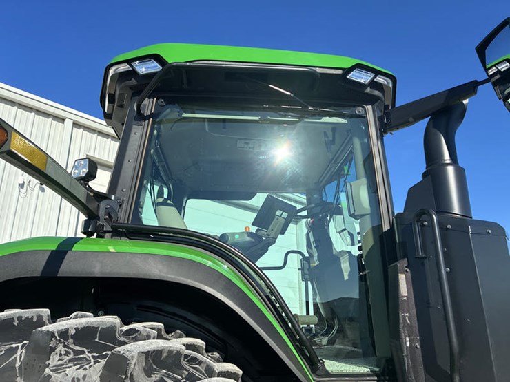 2024-john-deere-8r-410-image-24