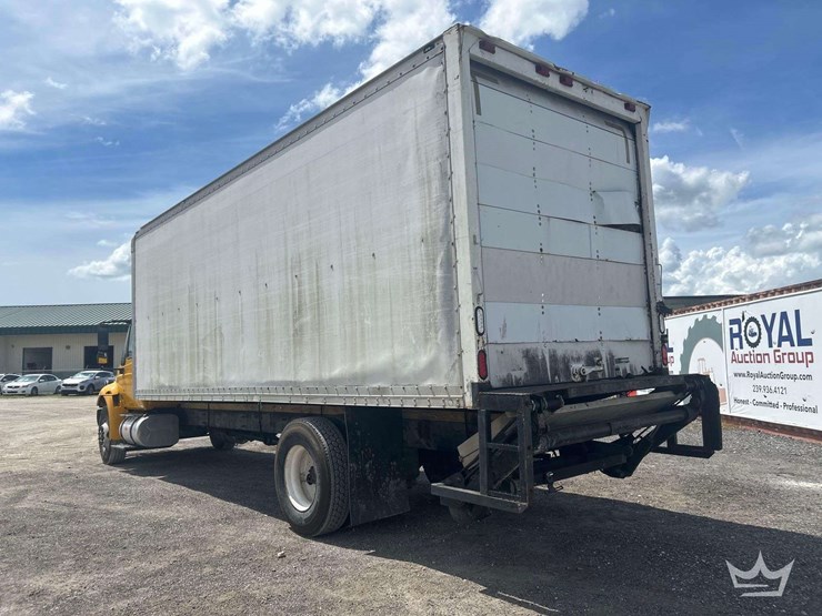 2019-international-durastar-4300-image-4