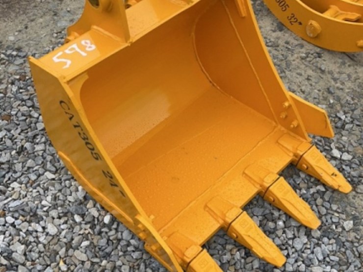 giyi-cat-305-24"-bucket-image-1