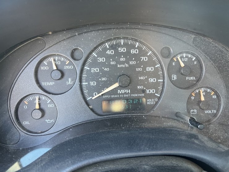 2003-chevrolet-s10-image-25