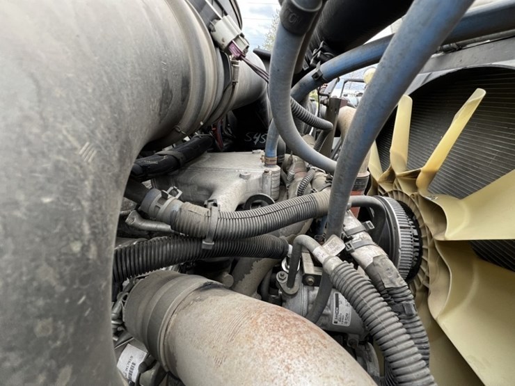 2013-international-7500-s/a-dump-truck-image-10