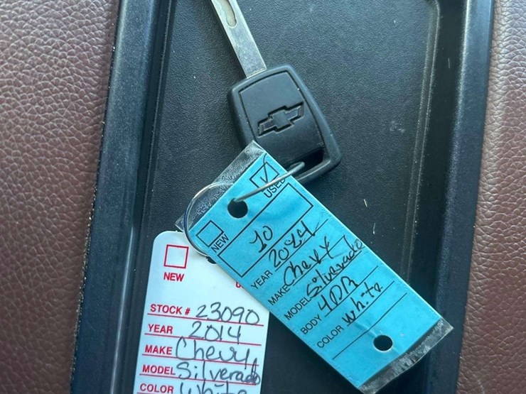 2014-chevrolet-silverado-1500-high-country-image-35